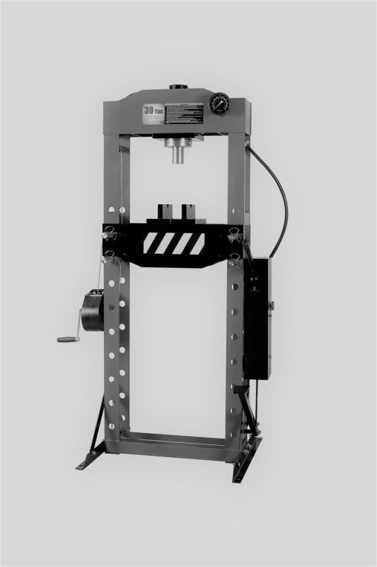 Пресс гидравлический 30 т., с ручным и ножным приводом, лебедка, сварная рама, ход штока до 150 мм. Китай.