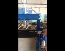 Обзор на гидравлический пресс гаражный 20т AE&T T61220MFA пневмопривод