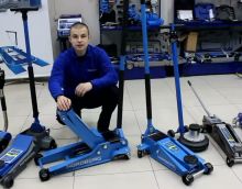 Как выбрать подкатной домкрат. Что нужно знать?