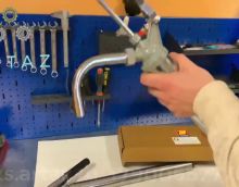 Видеообзор товара Ручной насос для перекачки топлива и масла Meclube 027-1325-000